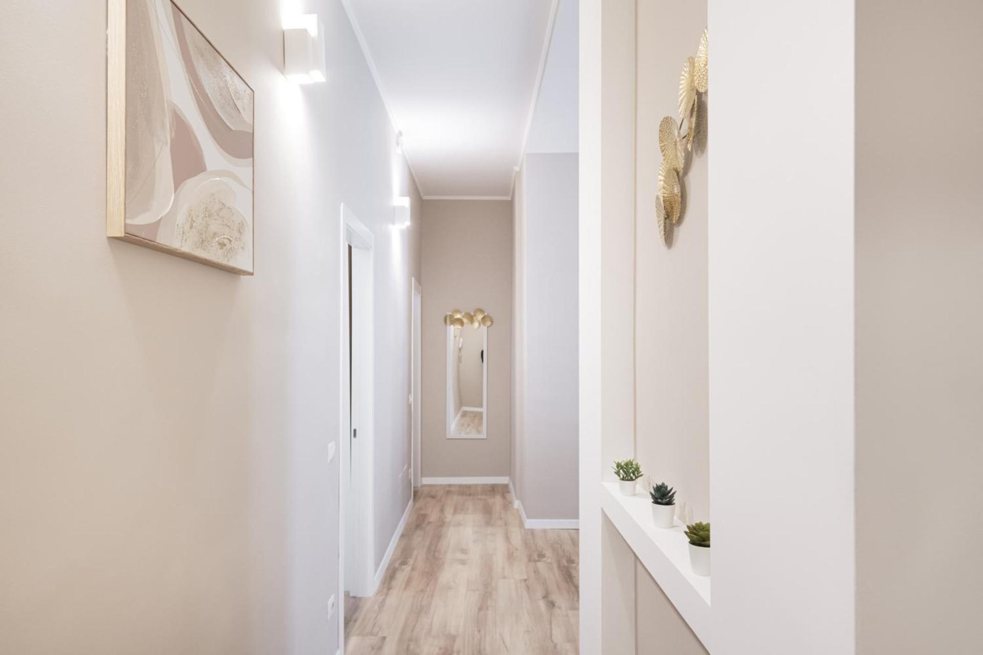 Easylife - Golden Suite Milan Luaran gambar